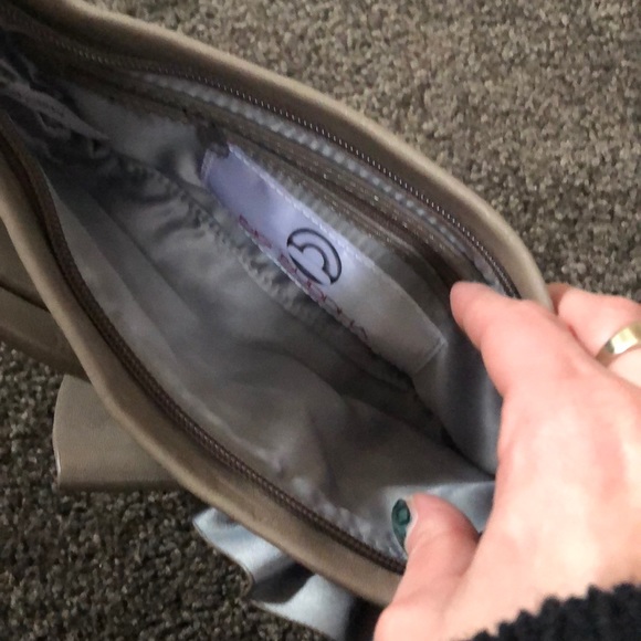 Big Buddha Flower Clutch - Picture 2 of 5